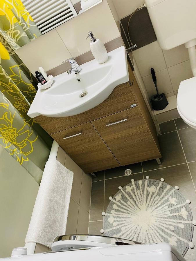 Sellada Apartament - Free Private Parking,Ac,Wi-Fi Carei Luaran gambar