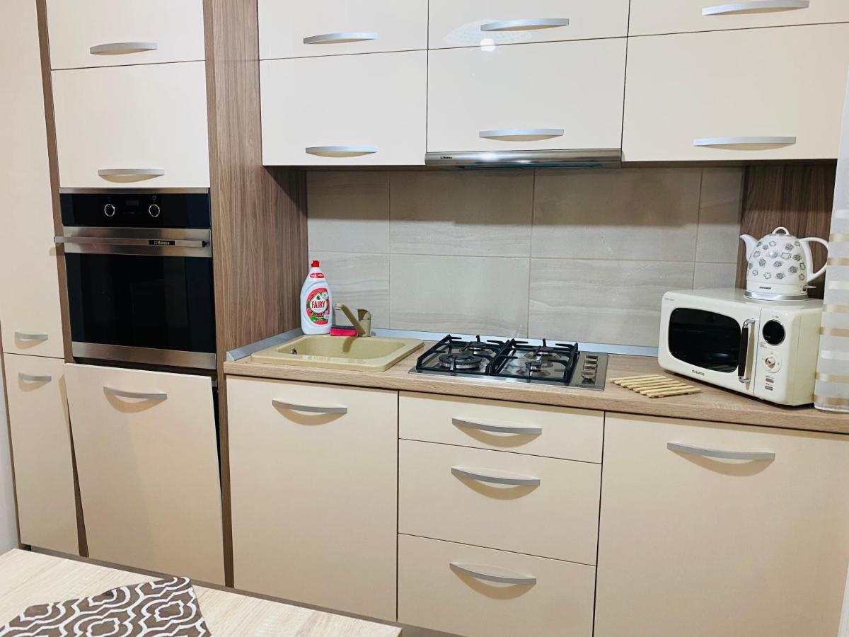 Sellada Apartament - Free Private Parking,Ac,Wi-Fi Carei Luaran gambar