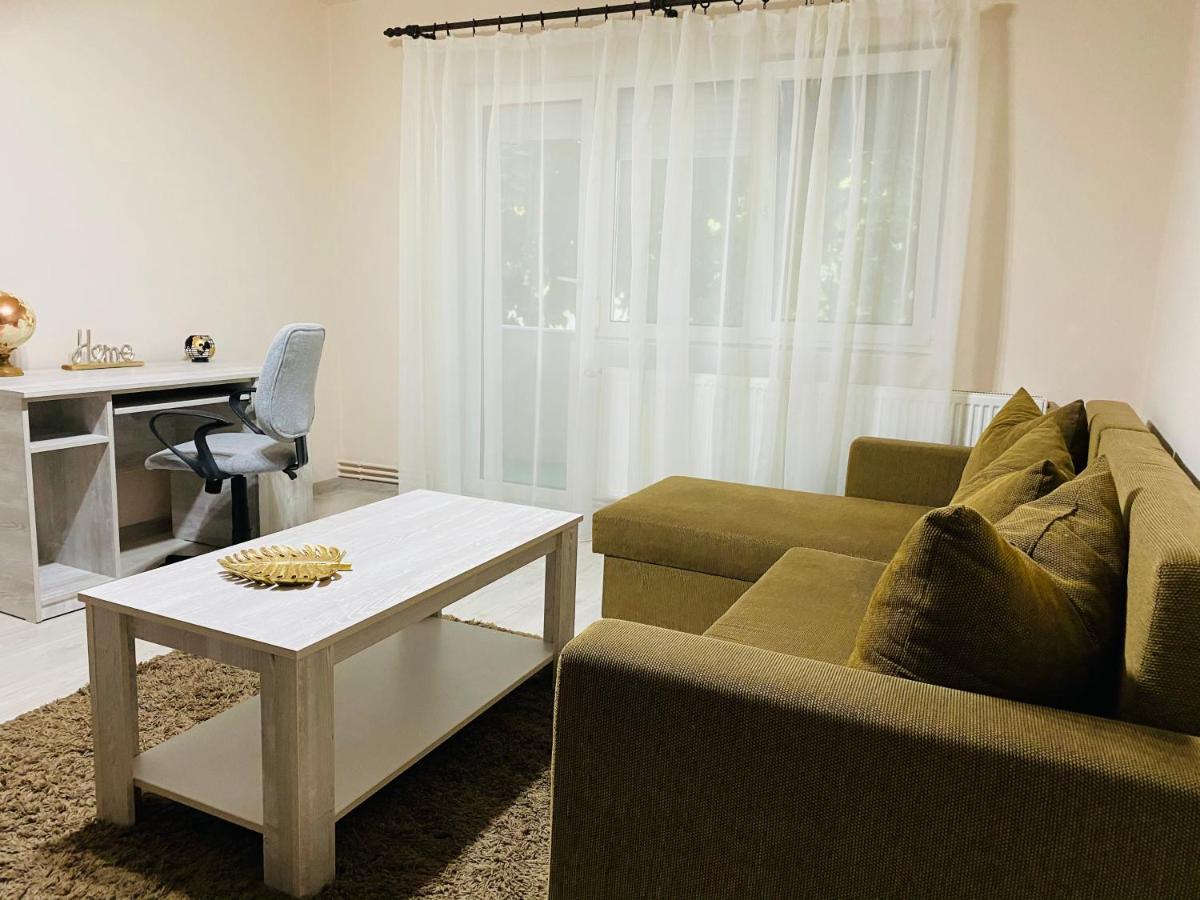 Sellada Apartament - Free Private Parking,Ac,Wi-Fi Carei Luaran gambar